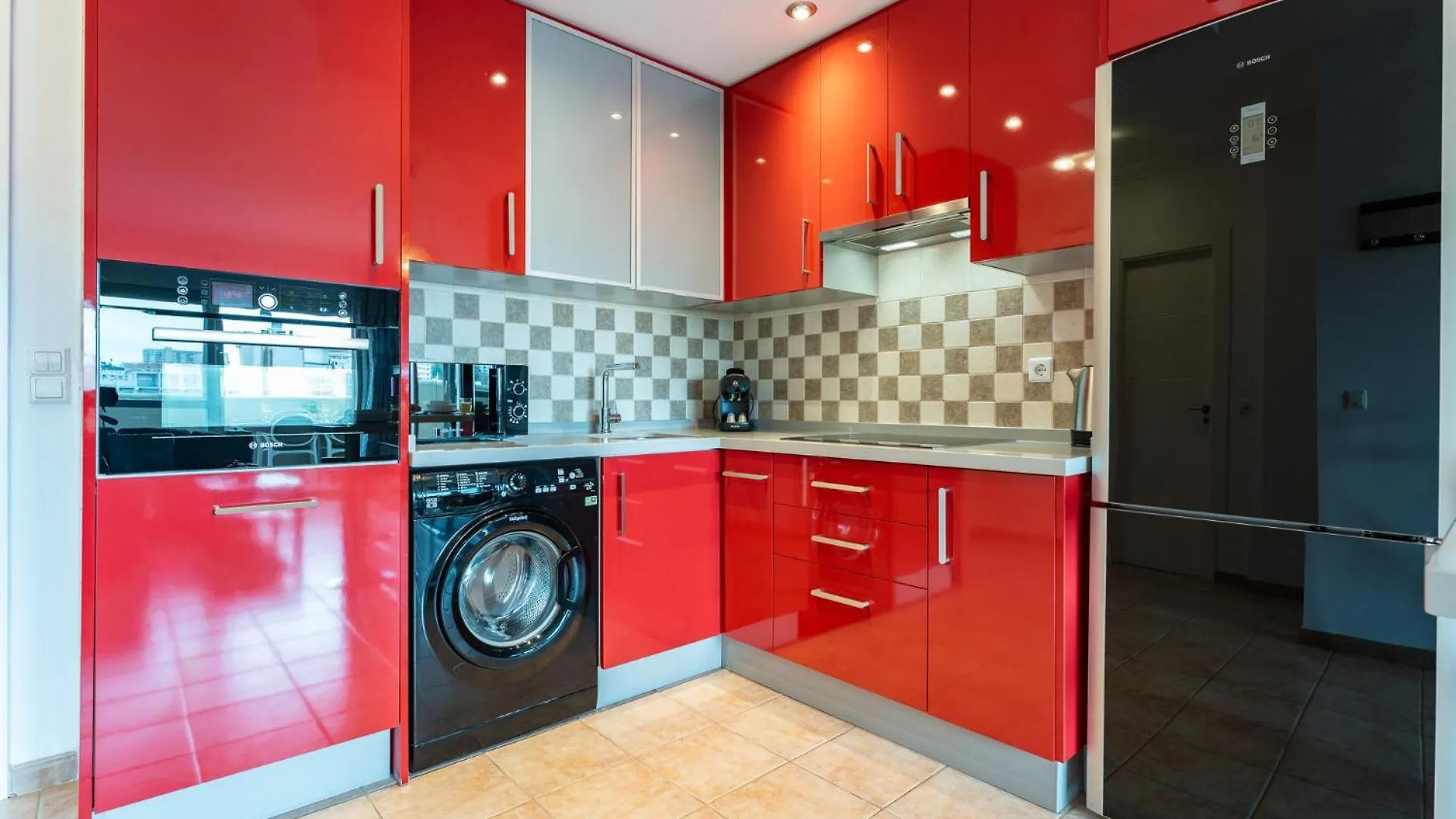 בנאלמדנה Benalbeach Bliss Seafront Retreat With Balcony