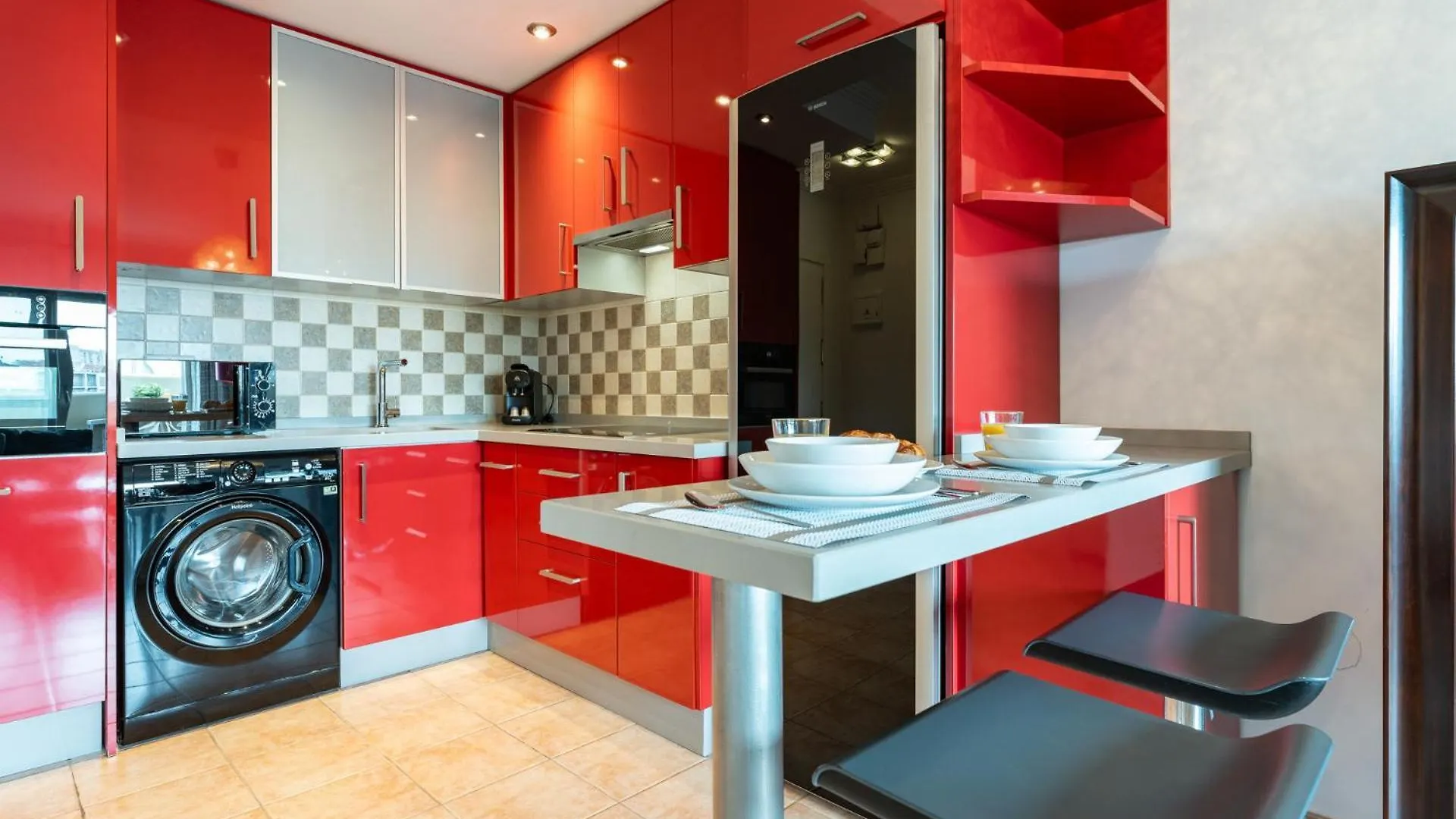 בנאלמדנה Benalbeach Bliss Seafront Retreat With Balcony דירה